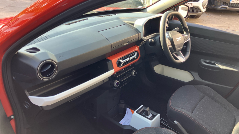 Dacia Spring 27kWh Expression 65 48kW 5dr Auto Electric Hatchback